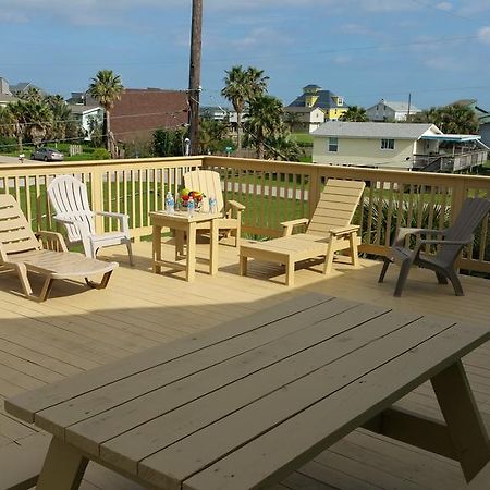 Private Beach -- Away From The Crowds - Ocean Views -Short Drive To Moody Gardens, Schlitter Bahn, Pleasure Pier Галвестон Экстерьер фото